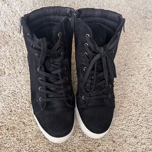 Steve Madden black wedge shoes